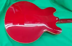 GUITAR SEMI HOLLOW