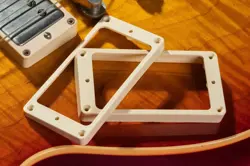SET WITH SCREWS