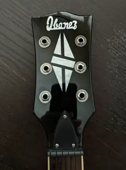 SPLIT DIAMOND HEADSTOCK