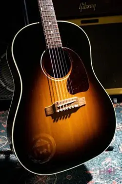 GIBSON J-45/2004 TRACKING NUMBER