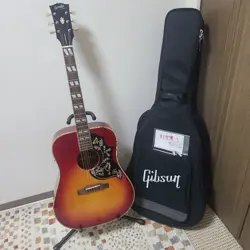 ORVILLE BY GIBSON HUMMINGBIRD SUNBURST ACOUSTIC GUITAR W/GIG BAG USED PRODUCT