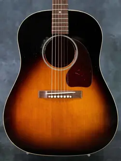 GIBSON CUSTOM SHOP MURPHY LAB 1942 BANNER J-45 VINTAGE SUNBURST LIGHT AGED