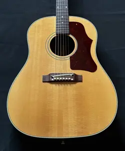 GIBSON J-50 ADJ