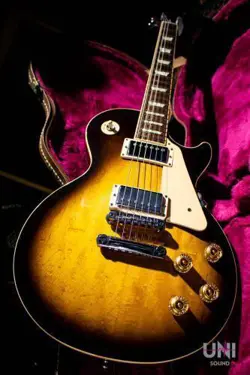 GIBSON LES PAUL STANDARD 2000 TOBACCO SUNBURST TRACKING NUMBER