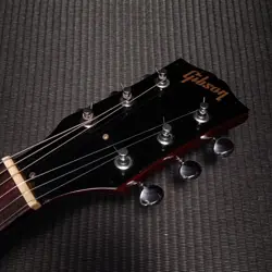 CHERRY FINEST GUITARS