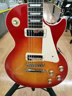 GIBSON LES PAUL DELUXE 70S CHERRY SUNBURST ELECTRIC GUITAR USED FROM JAPAN