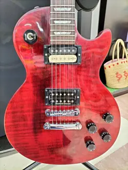 USED 2002 MAPLE