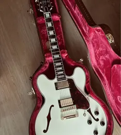 EPIPHONE INSPIRED BY GIBSON CUSTOM 1959 ES-355 CLASSIC WHITE W/HARD CASE SALE