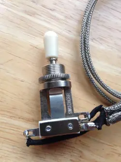TOGGLE SWITCH PRE-WIRED