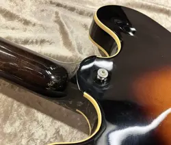 SOLID GUITAR