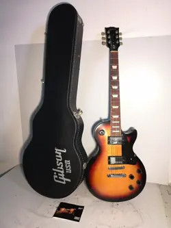 GIBSON USA LESPAUL STUDIO 2016MODEL ELECTRIC GUITAR WITH HARD CASE USED 1111