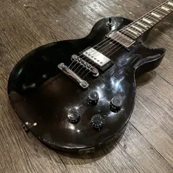 GUITAR -D031