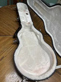 STUDIO SATIN CHERRY