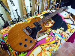 GIBSON LES PAUL SPECIAL TRIBUTE-HUMBUCKER NATURAL WALNUT SATIN NO.YG766