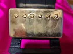 GOLD E-BUCKER