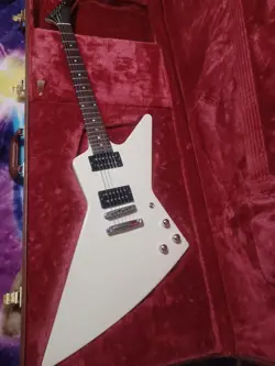 WHITE 80S
