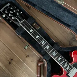 ES-335 CHERRY ELECTRIC
