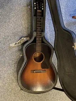 VINTAGE 1946 GIBSON LG-2  ACOUSTIC GUITAR SUNBURST + TKL CASE