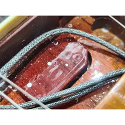 ELECTRIC GUITAR CURVED