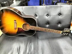 GIBSON J-45 ACOUSTIC GUITAR-02