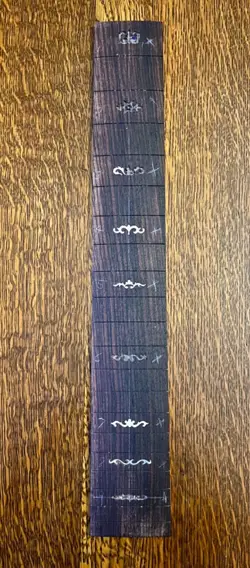 1985 LUTHIER