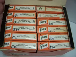 VINTAGE GIBSON TENOR NO. 546 & PLECTRUM BANJO STRINGS NO. 564 IN ENVELOPES