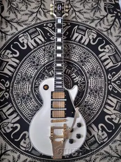 GIBSON CS JAPAN LIMITED RUN 1957 LES PAUL CUSTOM 3-PICKUP W/ BIGSBY VIBRATO