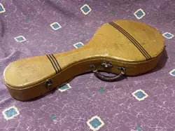 VINTAGE 1930'S GIBSON MANDOLIN CASE