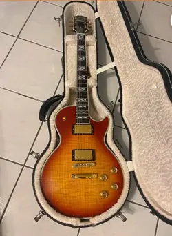 GIBSON LES PAUL SUPREME - HERITAGE CHERRY BURST WITH HARDSHELL CASE USED