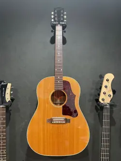 ACOUSTIC GUITAR GIBSON J-50 NATURAL 2000S GOOD CONDITION