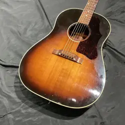 1962 STYLE ACOUSTIC