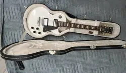 2013 GIBSON LES PAUL STUDIO 2013 ALPINE WHITE