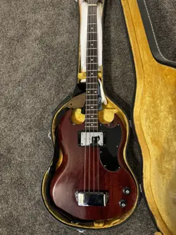 1972 GIBSON EB-0 BASS CHERRY. 