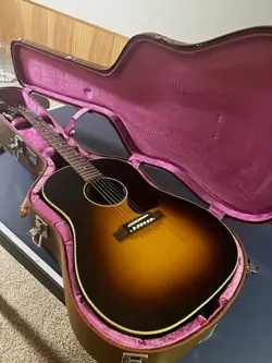GIBSON ACOUSTIC GUITAR J-45 TRUE VINTAGE