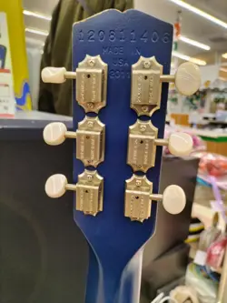 GUITAR SATIN BLUE