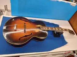 GIBSON L-50 ACOUSTIC GUITAR WITH HARD CASE - USED, VINTAGE JAZZ/BLUES TONE