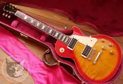 GIBSON LES PAUL CLASSIC PLUS 1997 ELECTRIC GUITAR W/ HARD CASE