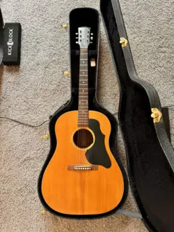 1947 GIBSON J-45 NATURAL