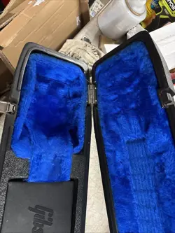 CASE BLUE INTERIOR