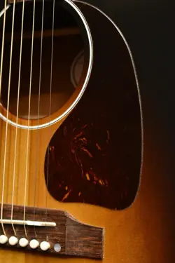 GIBSON J-45 STANDARD 20714114 SMALL SCRATCHES SAFE DELIVERY FROM JAPAN