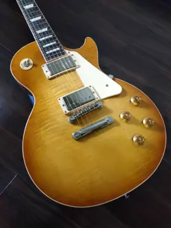 ELECTRIC GUITAR GIBSON LES PAUL TRADITIONAL 2018 HONEY BURST BACKER 1・ 2 PICKUPS