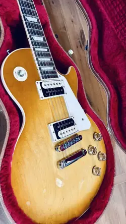 GIBSON LES PAUL CLASSIC 2016 USA, MINT CONDITION, SWEET SOUND, HARD CASE