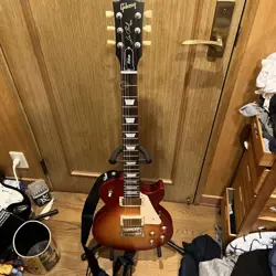 GIBSON LES PAUL TRIBUTE 2017 ELECTRIC GUITAR W/ CASE & STRAP - MINT CONDITION