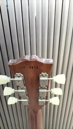 1957 ELECTRIC GUITAR