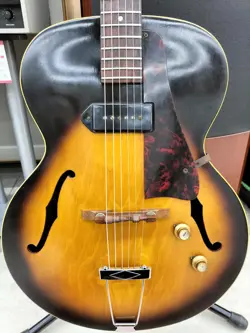 GIBSON ES-125 ELECTRIC GUITAR