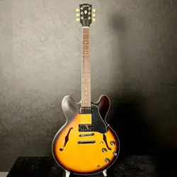 GIBSON ES-335 SATIN GUITAR