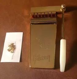 GIBSON LONG VIBROLA LYRE TREMOLO GOLD  RIGHT HAND  SALE  JVGUITARS