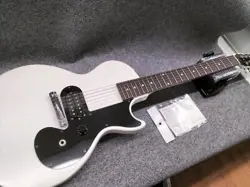GIBSON LES PAUL MELODY MAKER 2011 ELECTRIC GUITAR SAFE DELIVERY FROM JAPAN