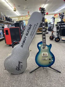 GIBSON LIMITED EDITION  ROBOT GUITAR LES PAUL 2007 BLUE- WITH CASE & CHARGER