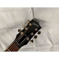 /J-45 STANDARD CHERRY